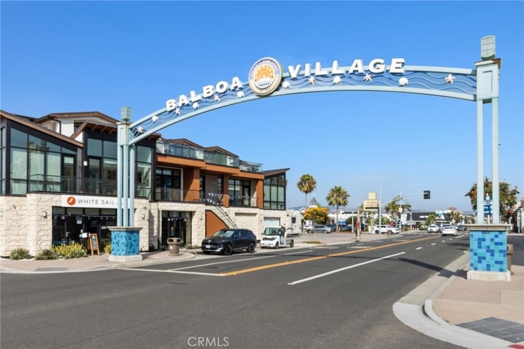 218 E Balboa - Photo 22