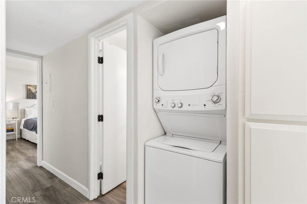 218 E Balboa - Photo 8