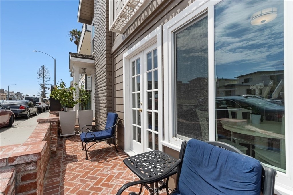 218 E Balboa - Photo 21