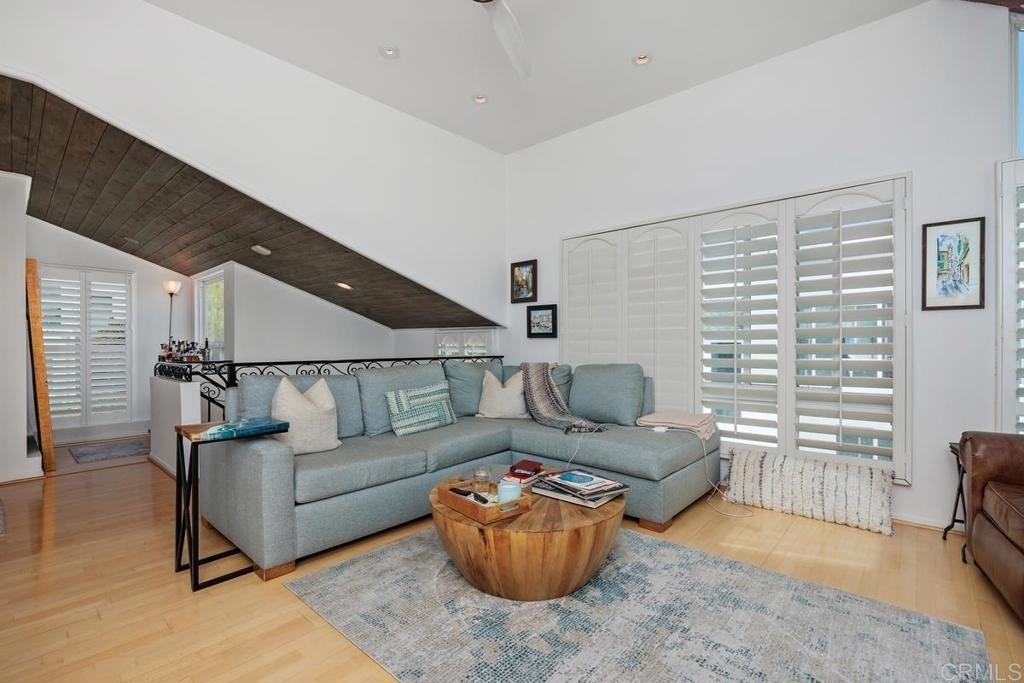 307 Longden Lane - Photo 8