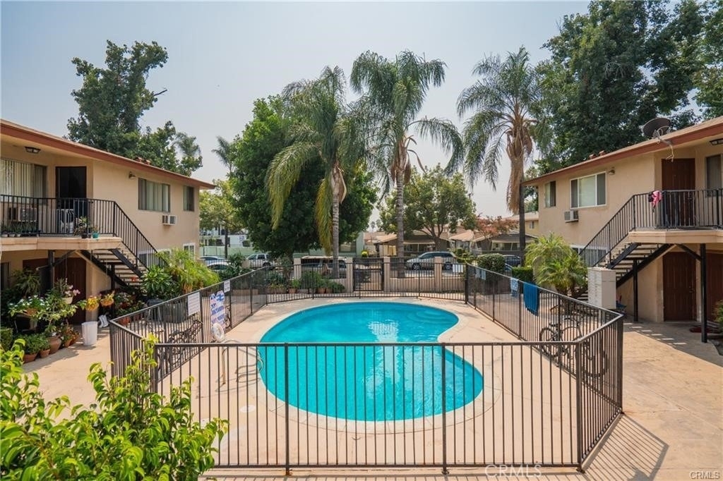 4830 Canoga Street - Photo 0