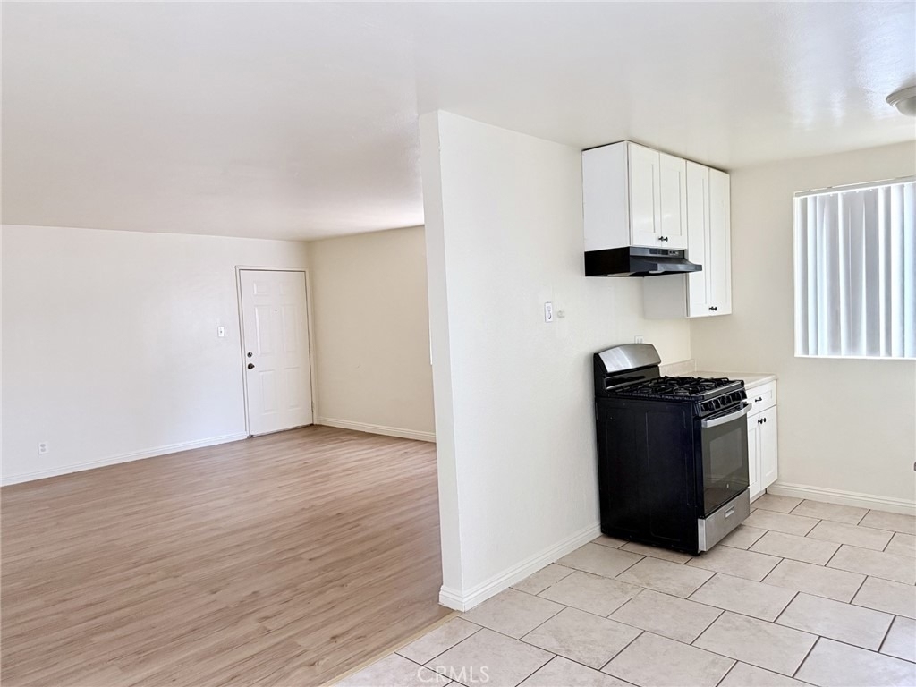 4830 Canoga Street - Photo 2