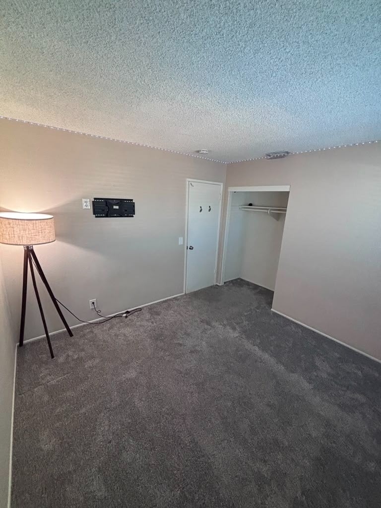 2447 Grove Ave - Photo 6