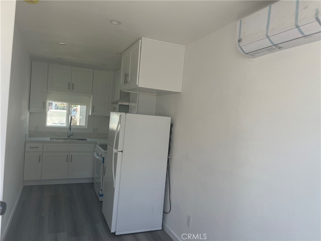 1387 Holt Ave - Photo 7