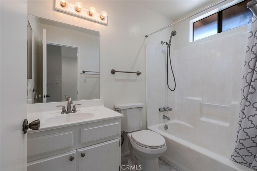 1129 Linden Avenue - Photo 8