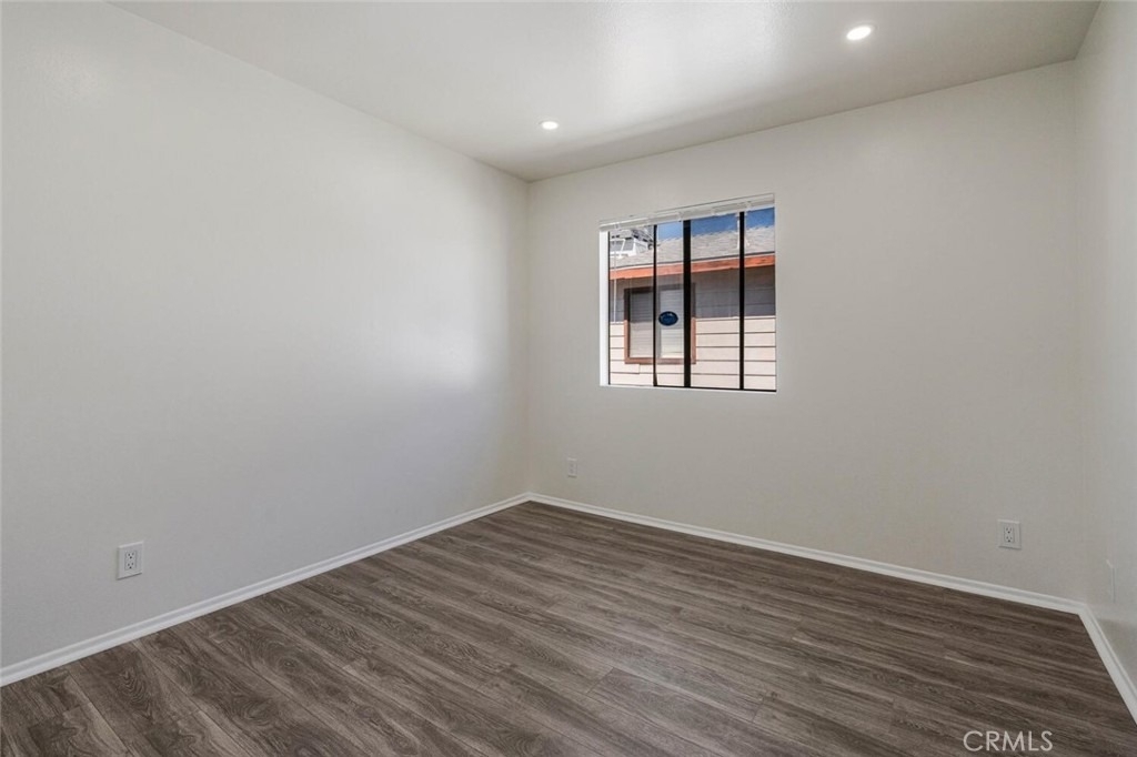 1129 Linden Avenue - Photo 12