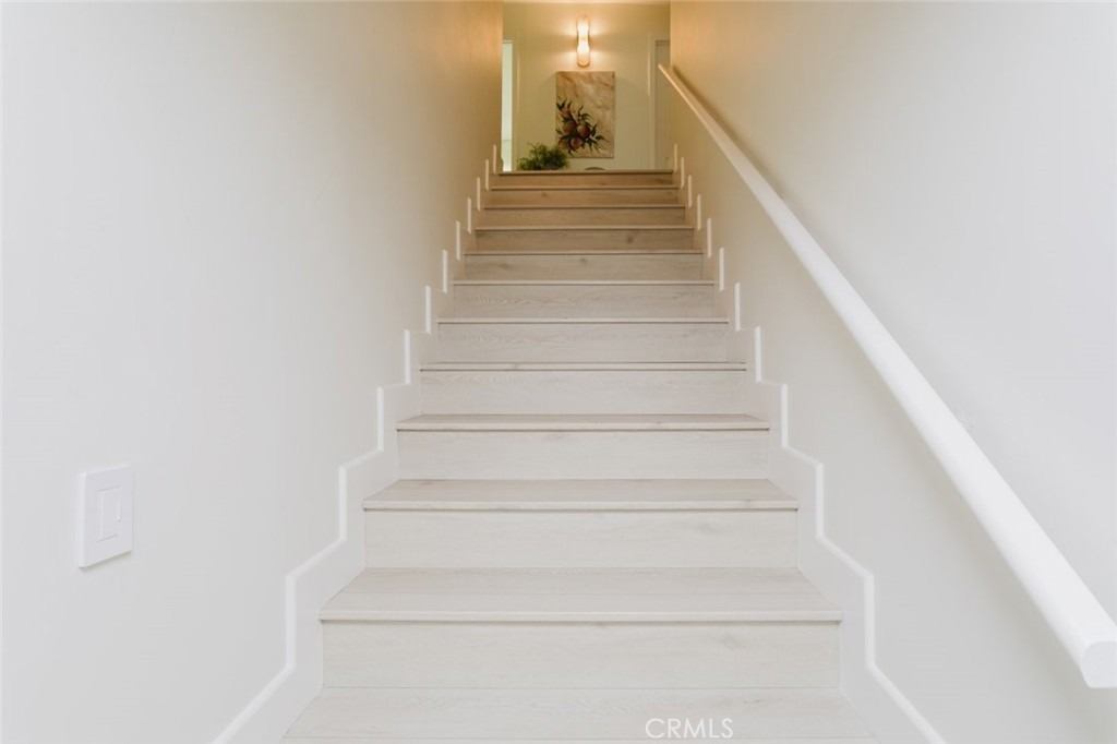 10619 Mather Avenue - Photo 32