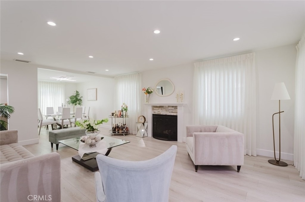 10619 Mather Avenue - Photo 8