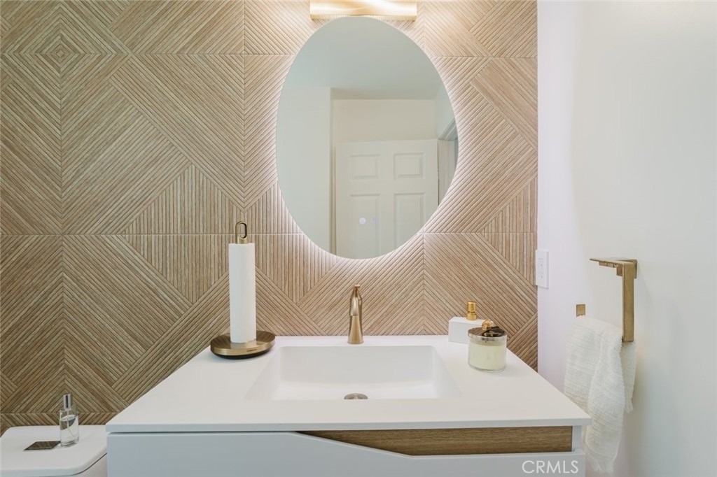10619 Mather Avenue - Photo 54