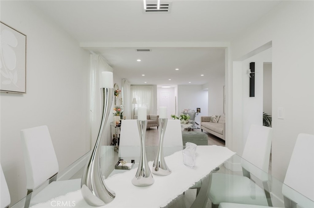 10619 Mather Avenue - Photo 16