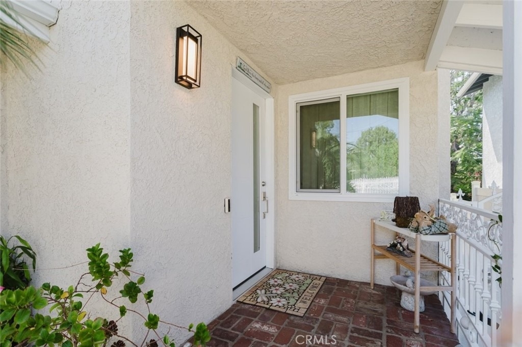 10619 Mather Avenue - Photo 4