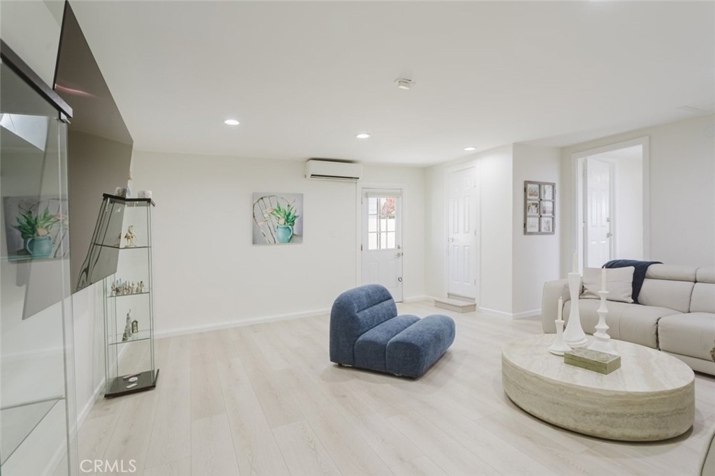 10619 Mather Avenue - Photo 34