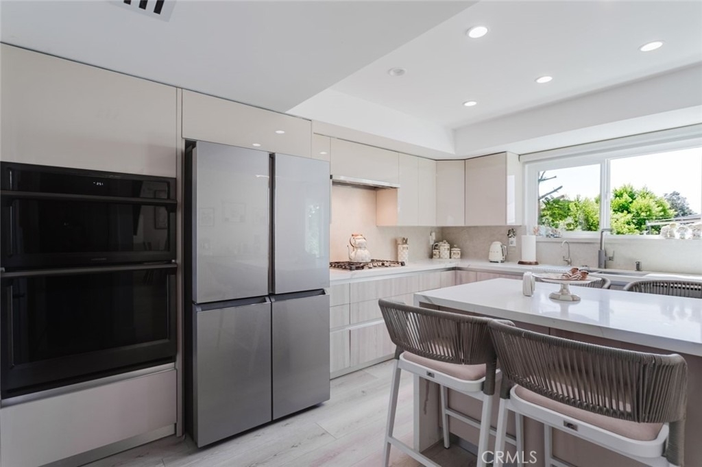 10619 Mather Avenue - Photo 30