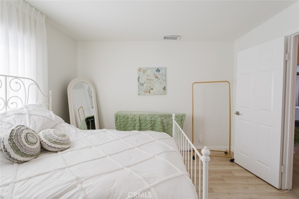 10619 Mather Avenue - Photo 37