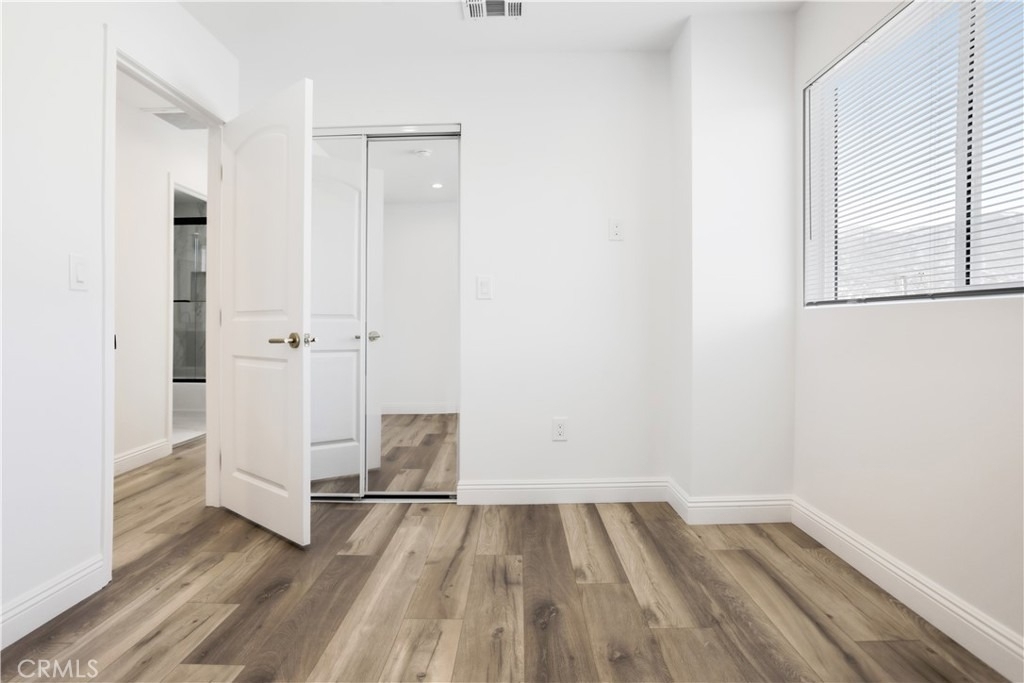 3820 1/2 Orangedale - Photo 11