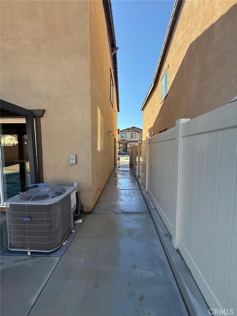 14180 Astra St - Photo 34