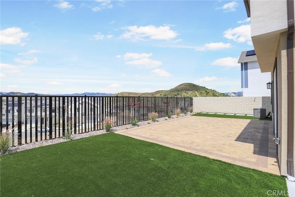 27273 Debut Place - Photo 3