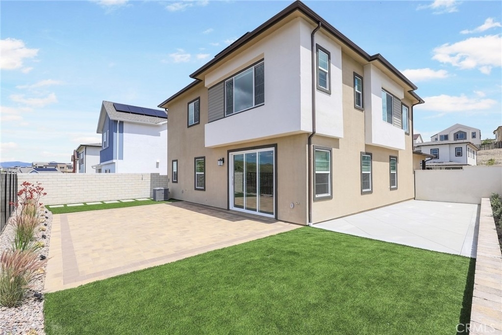 27273 Debut Place - Photo 2