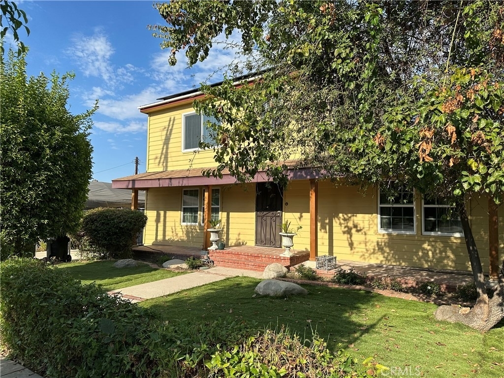 6220 Etiwanda Avenue - Photo 0