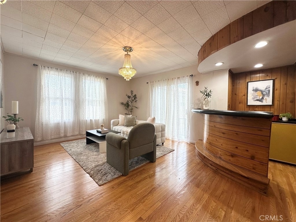 6220 Etiwanda Avenue - Photo 18