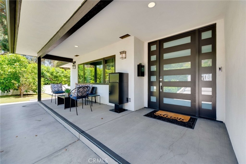 3890 Shadow Grove Road - Photo 4
