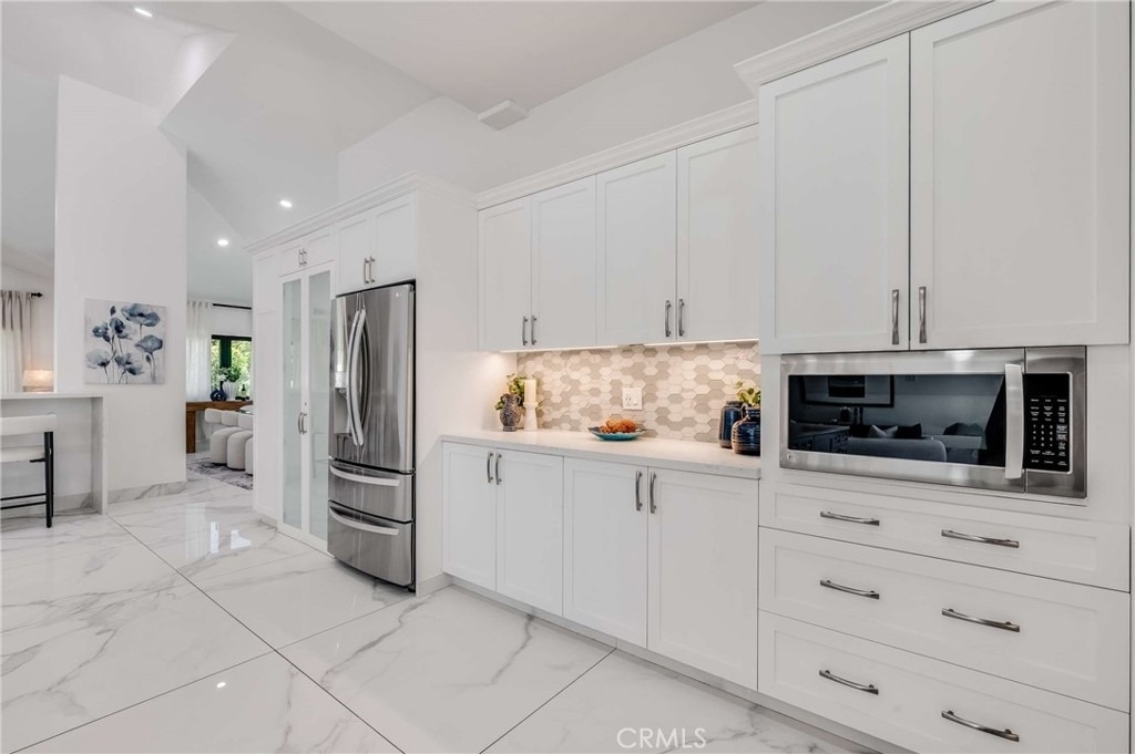 3890 Shadow Grove Road - Photo 13