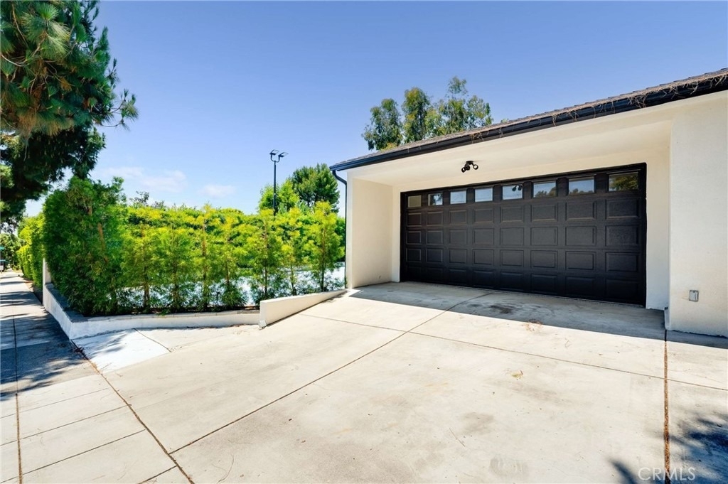 3890 Shadow Grove Road - Photo 43