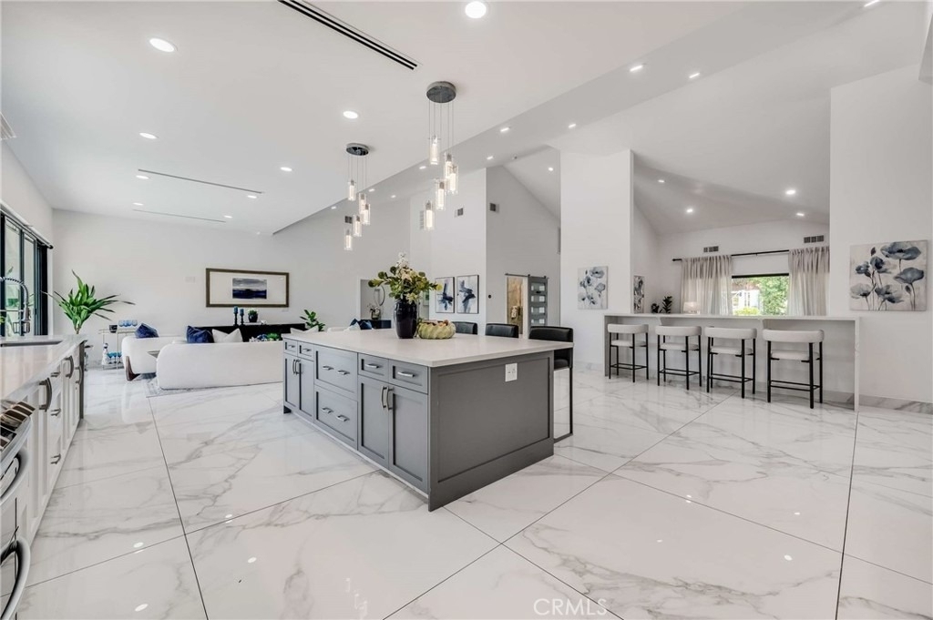 3890 Shadow Grove Road - Photo 12