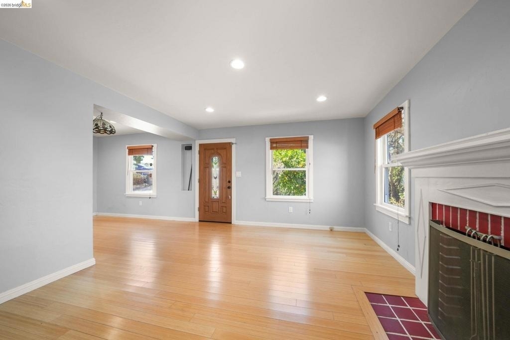 7850 Crest Ave - Photo 6