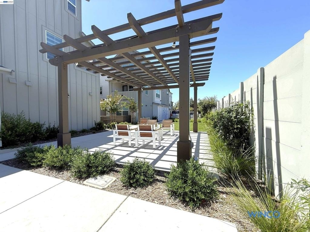 3810 Norbridge Ave - Photo 42