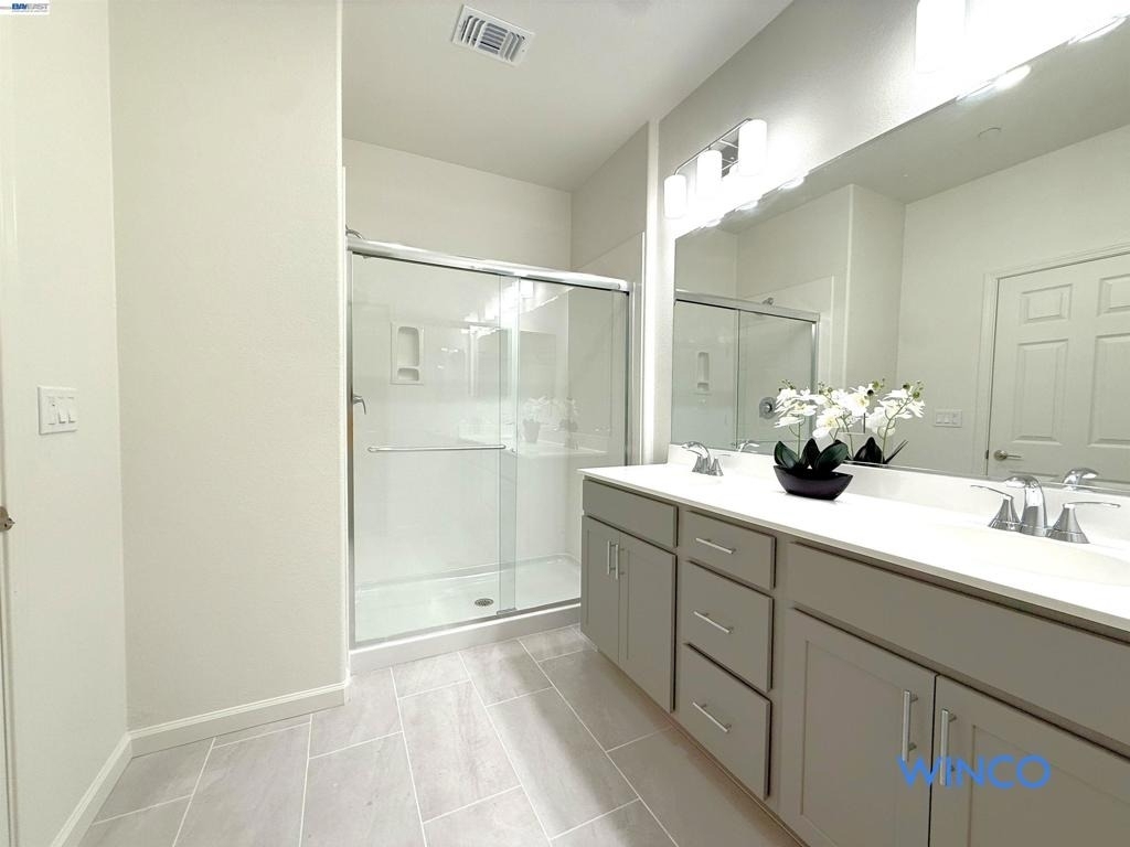 3810 Norbridge Ave - Photo 17