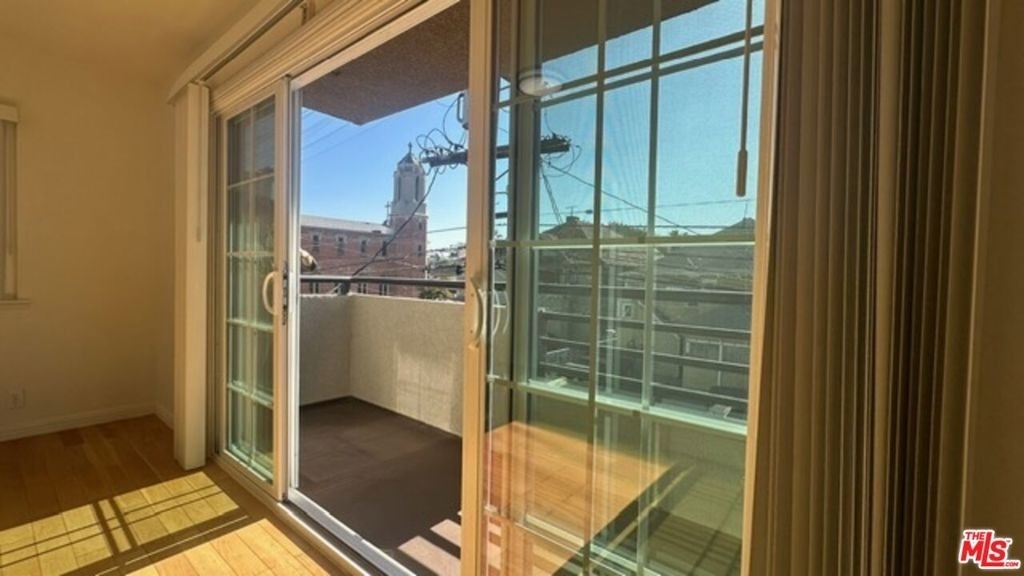 1212 Arapahoe Street - Photo 6