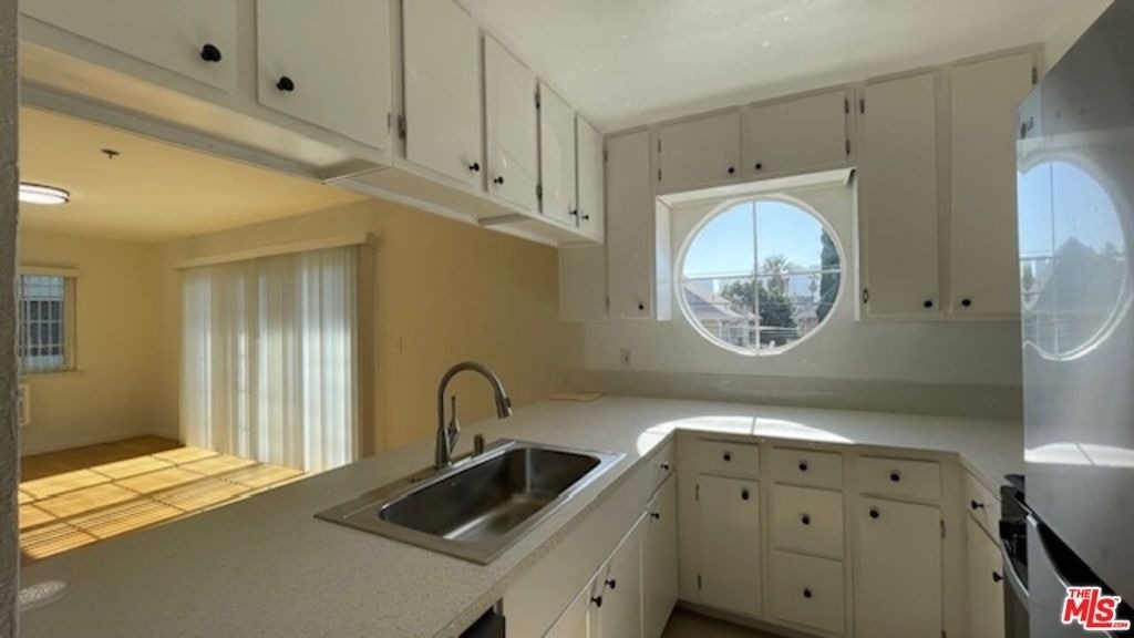 1212 Arapahoe Street - Photo 12