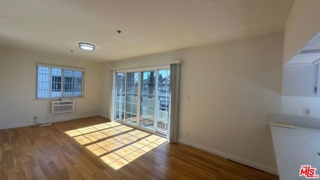 1212 Arapahoe Street - Photo 4