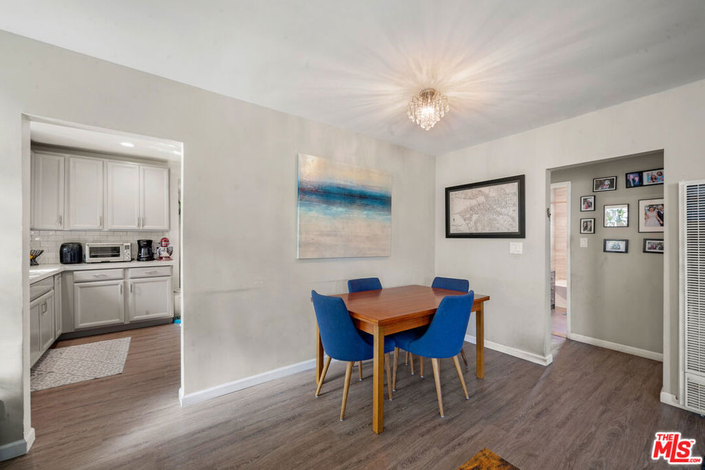 2227 Alsace Avenue - Photo 9