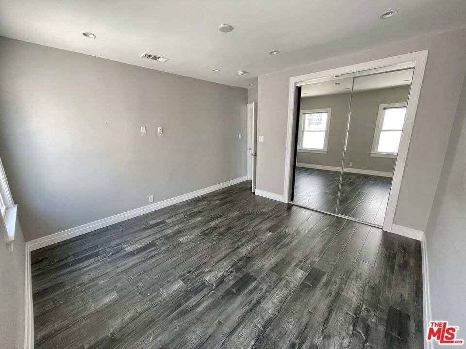 842 S Wooster Street - Photo 17