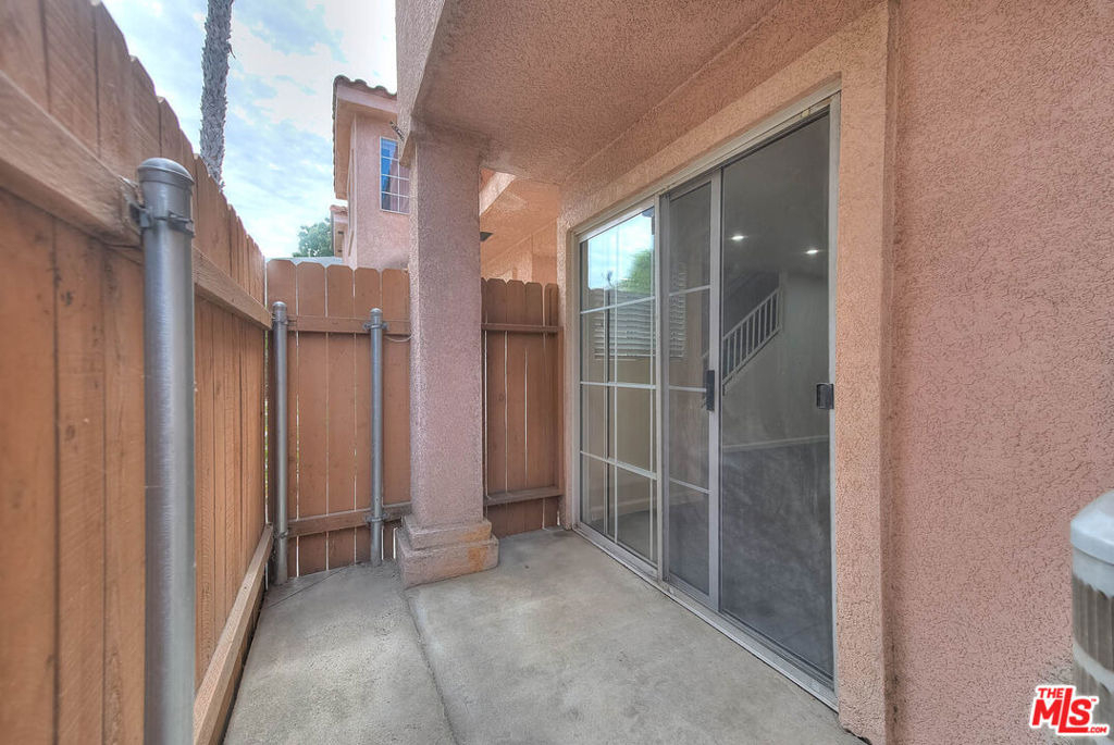 13810 Funston Avenue - Photo 6