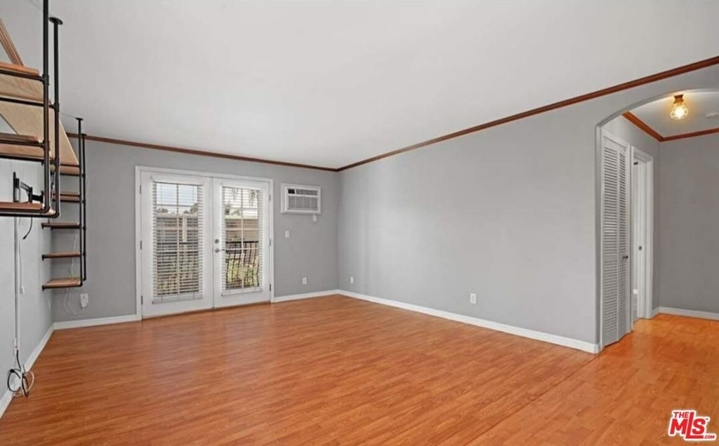 4570 54th Street - Photo 2