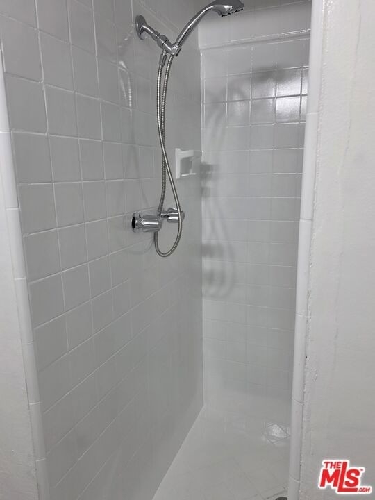 428 S Wilton Place - Photo 4