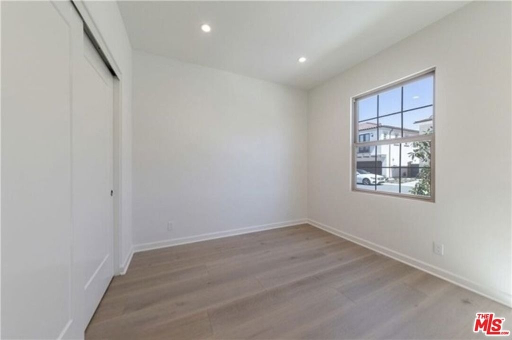 113 Escala - Photo 26