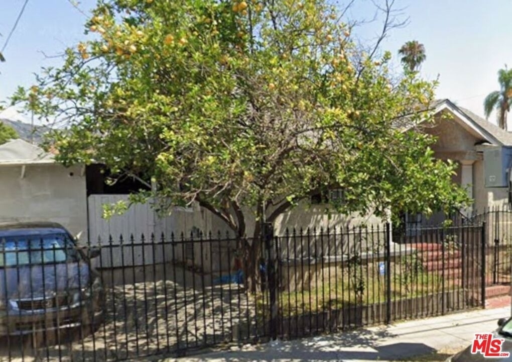5061 Fountain Avenue - Photo 1
