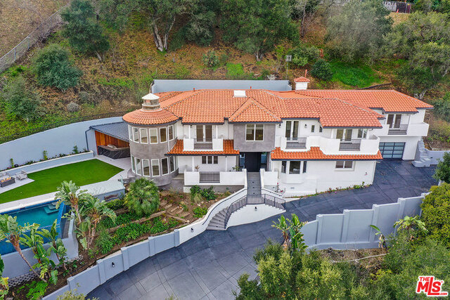 3373 Coldwater Canyon Avenue - Photo 0