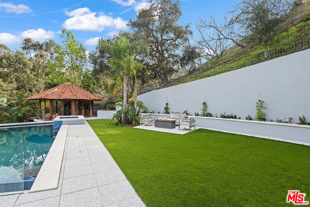 3373 Coldwater Canyon Avenue - Photo 40
