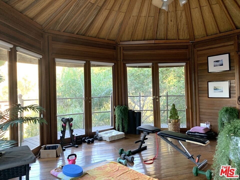 3373 Coldwater Canyon Avenue - Photo 44