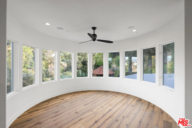 3373 Coldwater Canyon Avenue - Photo 18