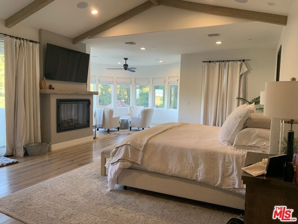 3373 Coldwater Canyon Avenue - Photo 17