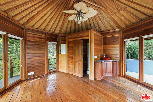 3373 Coldwater Canyon Avenue - Photo 42