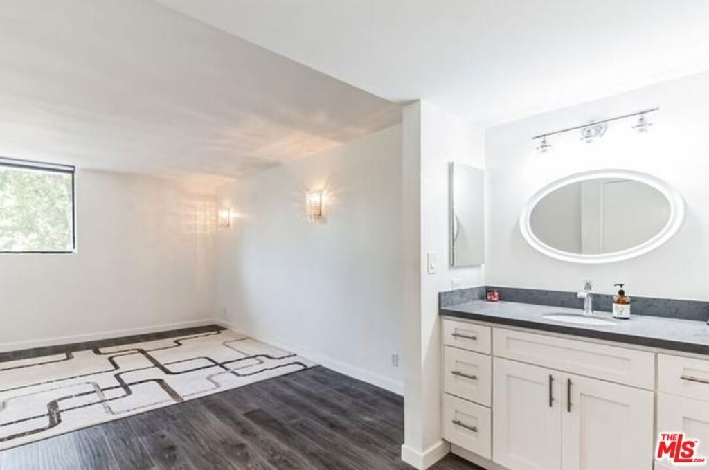 10535 Wilshire Boulevard - Photo 21
