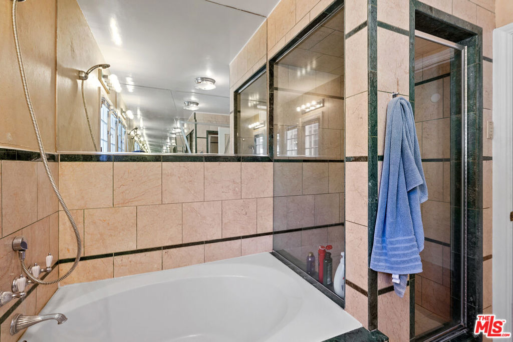 10530 Kinnard Avenue - Photo 12