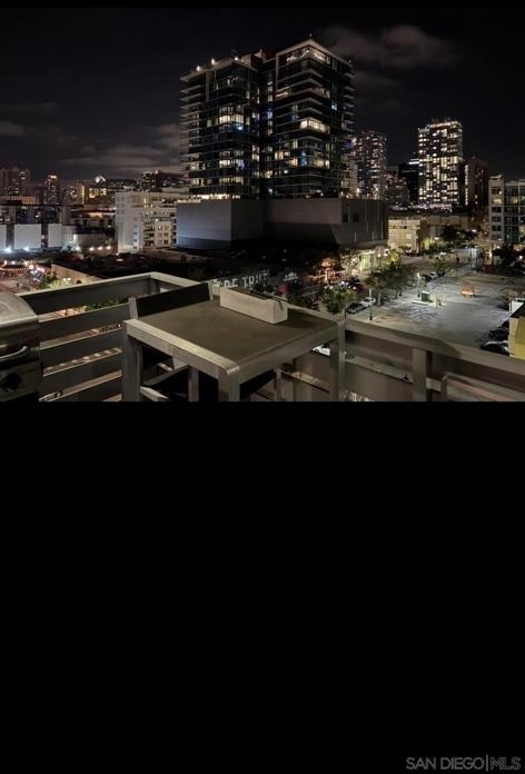 527 10th Ave - Photo 8